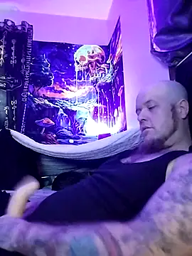 Snapshot of BluestBalls710 chatting on 12/14/25, 04:56 BluestBalls710 online show from 12/14/25, 04:56