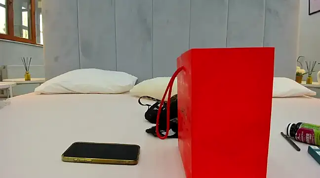 Naila18 online show from 01/20/25, 06:42