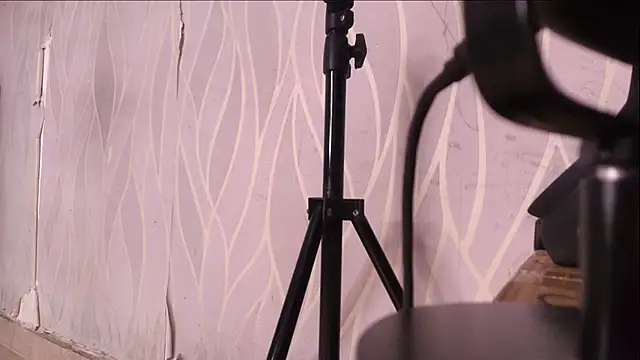 lay navas online show from 11/10/25, 07:13