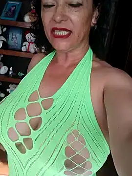 Snapshot of Friendly_2024 chatting on 12/16/24, 01:43 Friendly 2024 online show from 12/16/24, 01:43