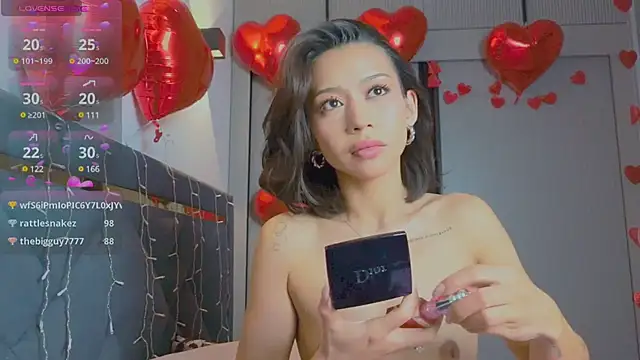 Mia Tin online show from 02/13/25, 12:32