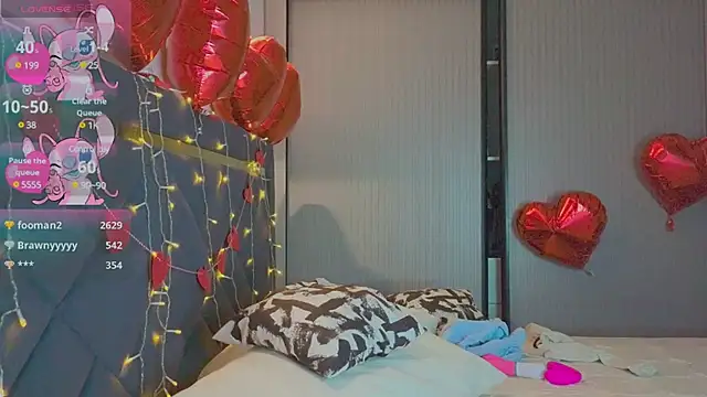 Mia Tin online show from 02/22/25, 12:19