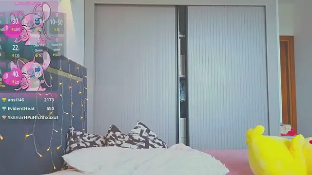 Mia Tin online show from 03/08/25, 09:50