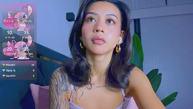 Mia Tin online show from 10/09/25, 04:16