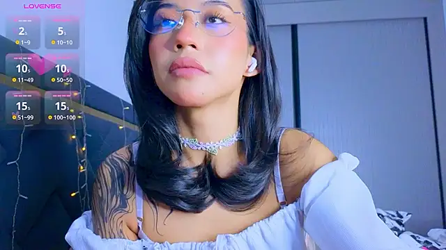 Snapshot of Mia_Tin chatting on 01/08/26, 01:24 Mia Tin online show from 01/08/26, 01:24