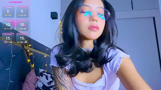 Snapshot of Mia_Tin chatting on 01/09/26, 11:35 Mia Tin online show from 01/09/26, 11:35