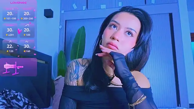 Snapshot of Mia_Tin chatting on 02/20/26, 05:46 Mia Tin online show from 02/20/26, 05:46