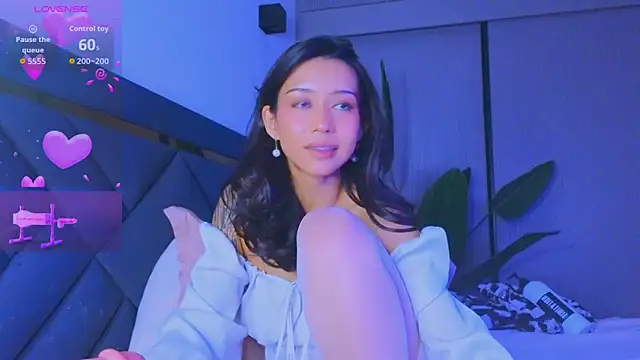 Mia Tin online show from 03/08/26, 11:58