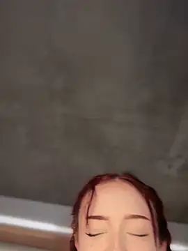 Snapshot of roxxxyrose chatting on 02/25/25, 10:50 roxxxyrose online show from 02/25/25, 10:50