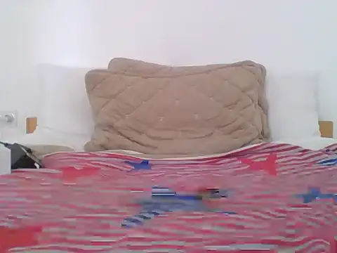 MaskedCharlie online show from 05/25/26, 02:23