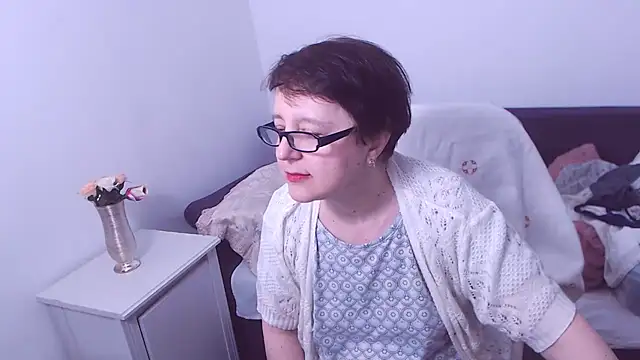 ChristaRose online show from 01/31/25, 07:40