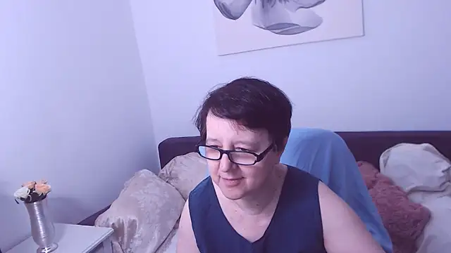 ChristaRose online show from 10/22/25, 07:13