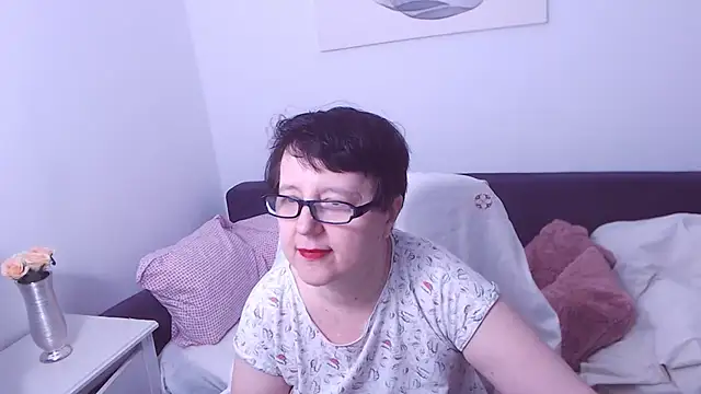 ChristaRose online show from 10/24/25, 08:49