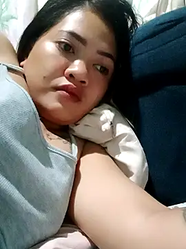 amariaxxx388 online show from 02/06/25, 12:48