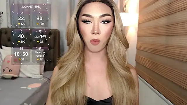 Local Hoelyx online show from 12/26/24, 05:37