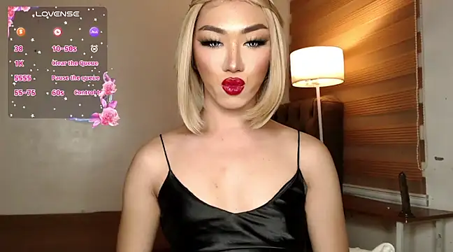 Local Hoelyx online show from 02/16/25, 09:16