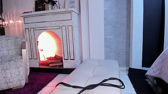 Snapshot of _liathompsom09 chatting on 03/05/25, 08:00 liathompsom09 online show from 03/05/25, 08:00