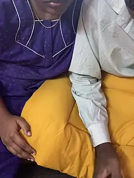 Snapshot of falooda288 chatting on 01/23/25, 07:00 falooda288 online show from 01/23/25, 07:00