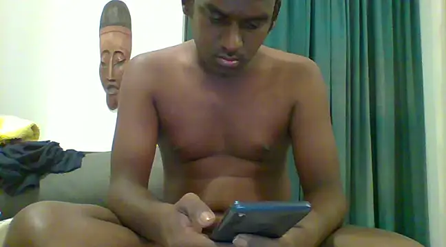 Snapshot of Slavebottombdsm09 chatting on 02/07/25, 12:20 Slavebottombdsm09 online show from 02/07/25, 12:20