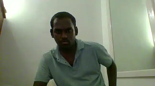 Snapshot of Slavebottombdsm09 chatting on 02/14/25, 06:08 Slavebottombdsm09 online show from 02/14/25, 06:08