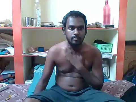 Snapshot of Slavebottombdsm09 chatting on 03/22/25, 05:39 Slavebottombdsm09 online show from 03/22/25, 05:39