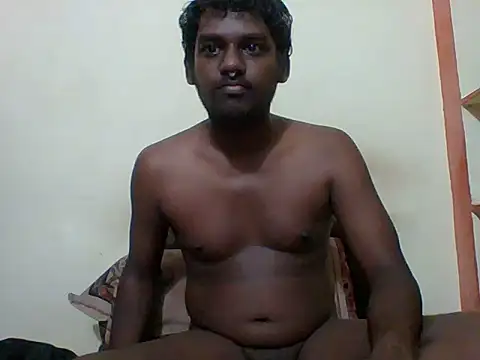 Snapshot of Slavebottombdsm09 chatting on 06/06/26, 07:02 Slavebottombdsm09 online show from 06/06/26, 07:02
