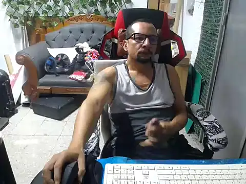 Snapshot of alexam_gal@xh chatting on 12/09/24, 09:48 alexam galxh online show from 12/09/24, 09:48