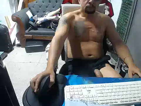 Snapshot of alexam_gal@xh chatting on 12/15/24, 01:11 alexam galxh online show from 12/15/24, 01:11