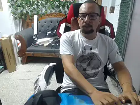 Snapshot of alexam_gal@xh chatting on 01/02/25, 02:24 alexam galxh online show from 01/02/25, 02:24