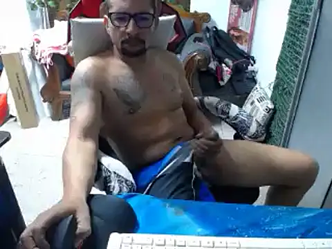 Snapshot of alexam_gal@xh chatting on 01/16/25, 11:48 alexam galxh online show from 01/16/25, 11:48