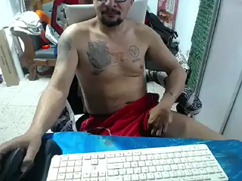 Snapshot of alexam_gal@xh chatting on 01/21/25, 03:43 alexam galxh online show from 01/21/25, 03:43