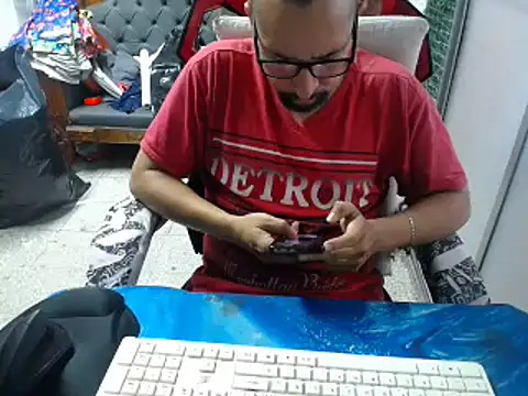 Snapshot of alexam_gal@xh chatting on 01/29/25, 04:30 alexam galxh online show from 01/29/25, 04:30