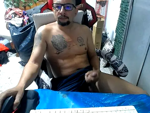 Snapshot of alexam_gal@xh chatting on 01/30/25, 10:41 alexam galxh online show from 01/30/25, 10:41