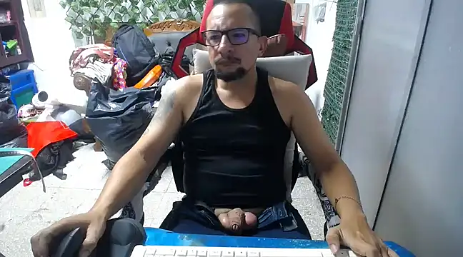 Snapshot of alexam_gal@xh chatting on 02/02/25, 07:57 alexam galxh online show from 02/02/25, 07:57