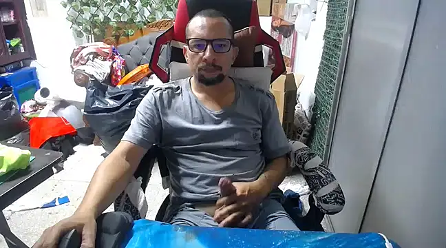 Snapshot of alexam_gal@xh chatting on 02/03/25, 09:29 alexam galxh online show from 02/03/25, 09:29