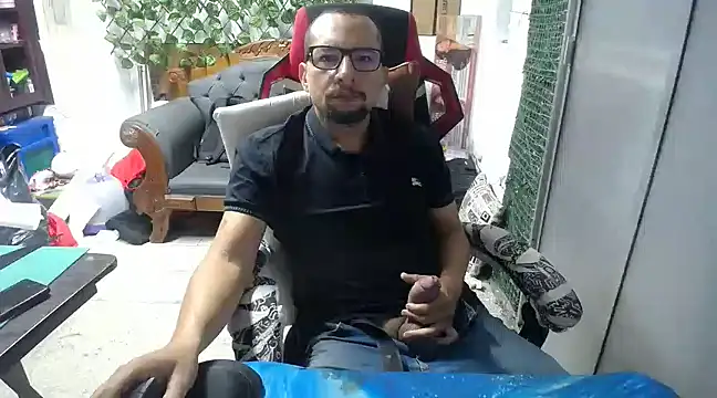 Snapshot of alexam_gal@xh chatting on 02/07/25, 01:53 alexam galxh online show from 02/07/25, 01:53