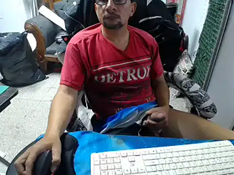 Snapshot of alexam_gal@xh chatting on 03/04/25, 03:26 alexam galxh online show from 03/04/25, 03:26