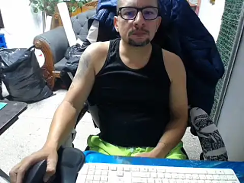 Snapshot of alexam_gal@xh chatting on 03/05/25, 06:45 alexam galxh online show from 03/05/25, 06:45