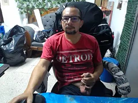 Snapshot of alexam_gal@xh chatting on 03/12/25, 09:13 alexam galxh online show from 03/12/25, 09:13