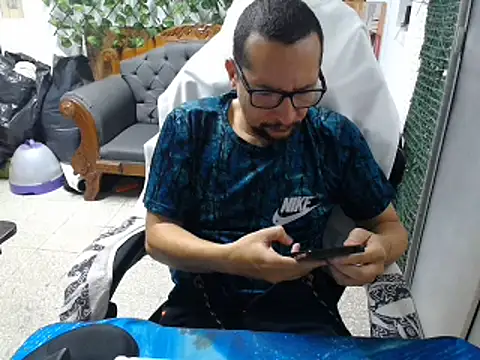 Snapshot of alexam_gal@xh chatting on 03/21/25, 12:40 alexam galxh online show from 03/21/25, 12:40