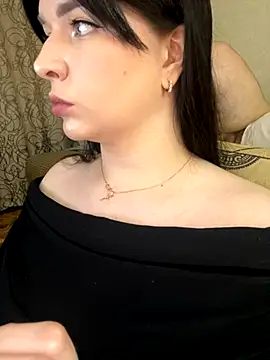 Snapshot of HellMoor chatting on 11/20/25, 06:51 HellMoor online show from 11/20/25, 06:51