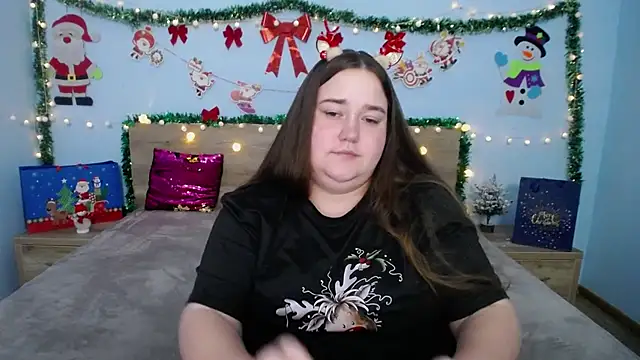 Snapshot of XX_Daniella_XX chatting on 12/12/24, 10:20 XX Daniella XX online show from 12/12/24, 10:20