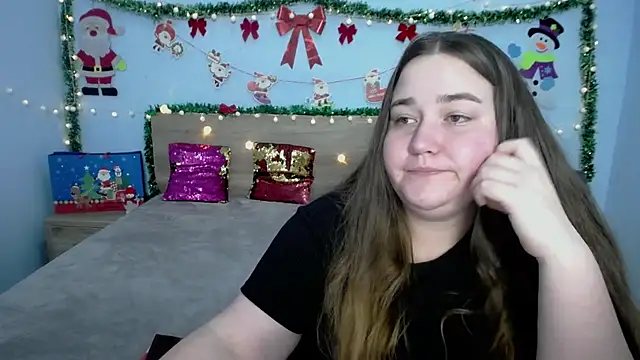 Snapshot of XX_Daniella_XX chatting on 12/15/24, 10:37 XX Daniella XX online show from 12/15/24, 10:37