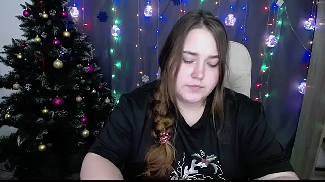 Snapshot of XX_Daniella_XX chatting on 12/21/24, 10:39 XX Daniella XX online show from 12/21/24, 10:39