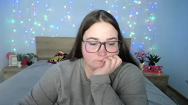 Snapshot of XX_Daniella_XX chatting on 01/28/25, 10:23 XX Daniella XX online show from 01/28/25, 10:23