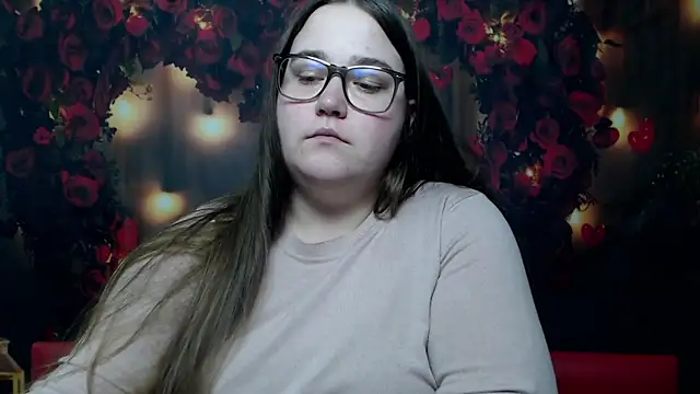 Snapshot of XX_Daniella_XX chatting on 02/13/25, 04:39 XX Daniella XX online show from 02/13/25, 04:39
