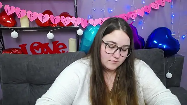 Snapshot of XX_Daniella_XX chatting on 02/15/25, 04:14 XX Daniella XX online show from 02/15/25, 04:14