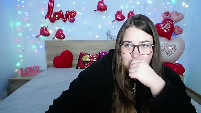Snapshot of XX_Daniella_XX chatting on 02/15/25, 07:06 XX Daniella XX online show from 02/15/25, 07:06