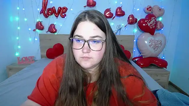 Snapshot of XX_Daniella_XX chatting on 02/18/25, 01:43 XX Daniella XX online show from 02/18/25, 01:43