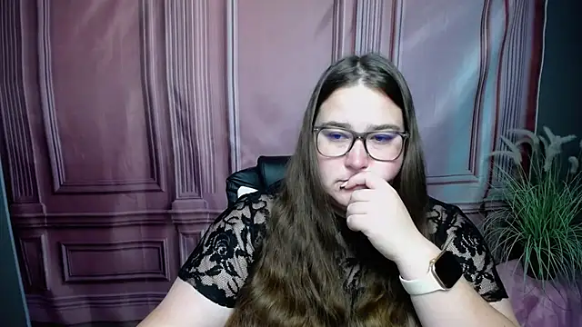 Snapshot of XX_Daniella_XX chatting on 09/13/25, 06:24 XX Daniella XX online show from 09/13/25, 06:24